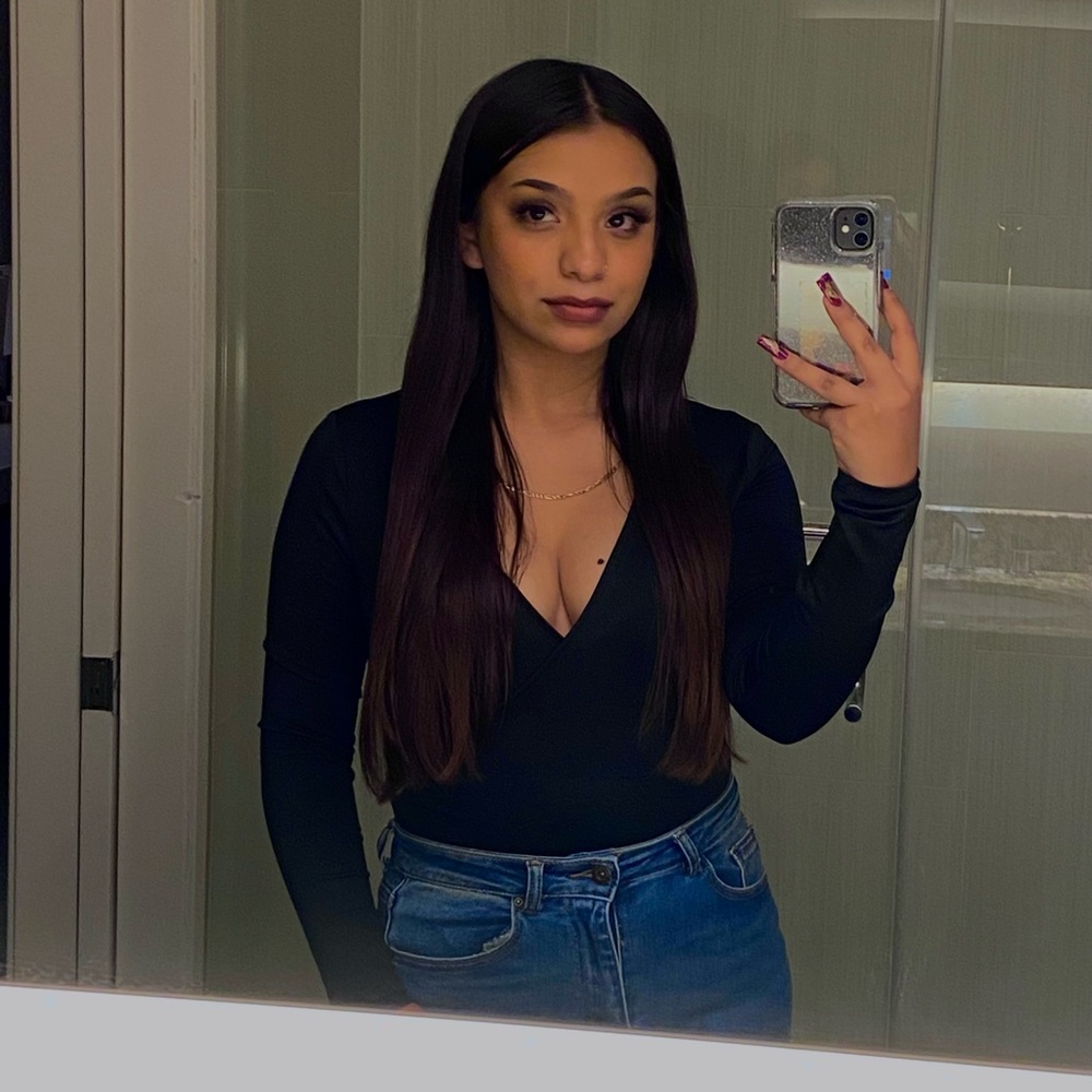 Meet your Posher, Ariana